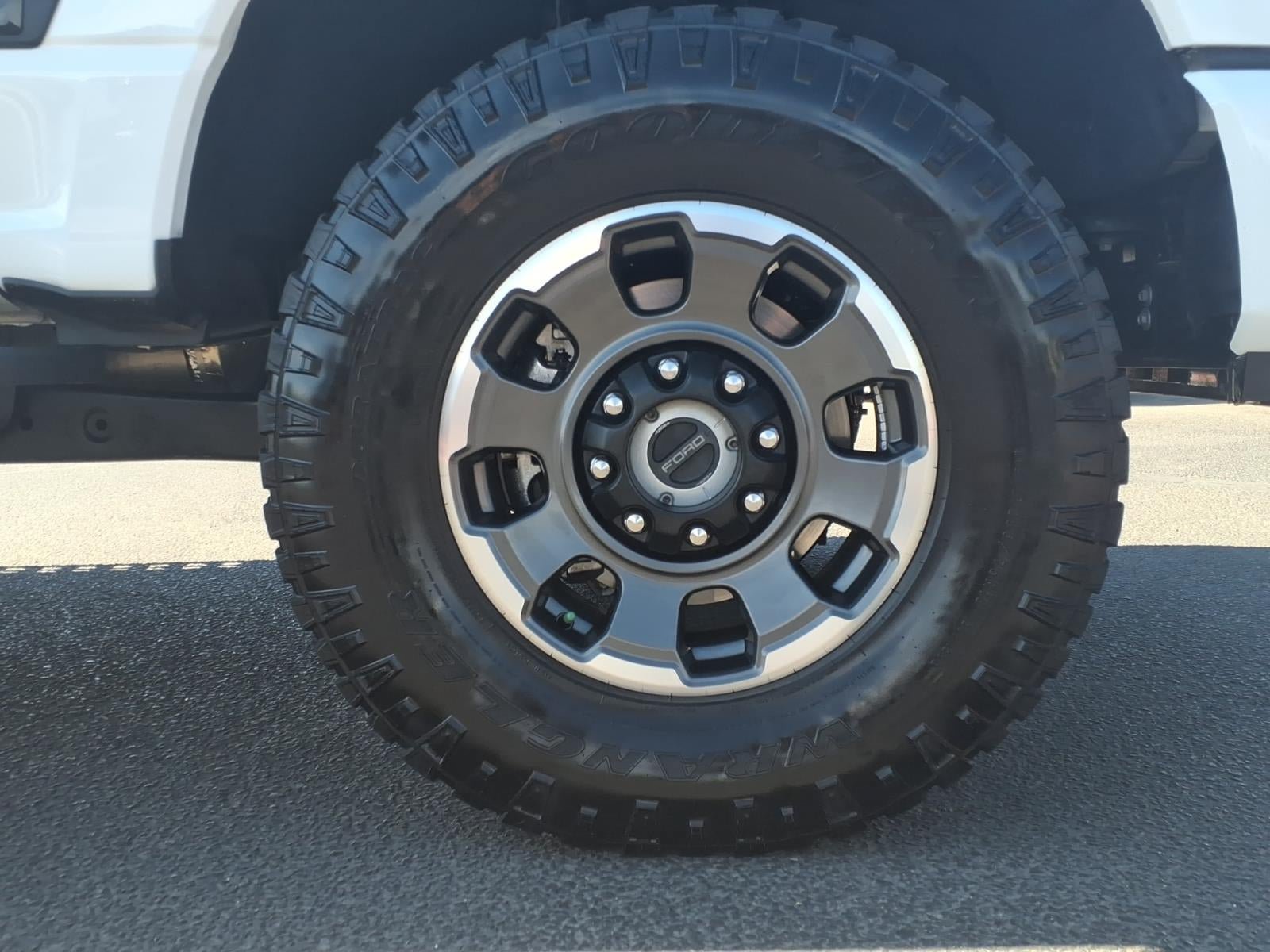 Certified 2024 Ford F250 Lariat w/ Tremor Off-Road Package AWD/4WD image 9