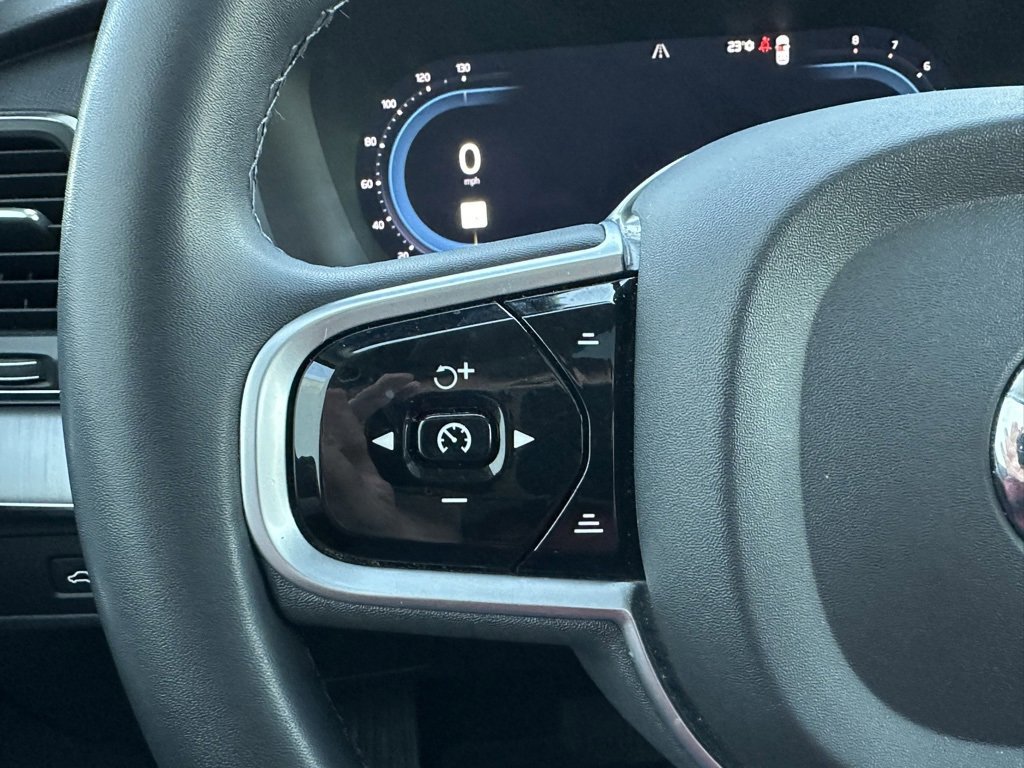 Used 2023 Volvo XC90 B5 Core w/ Protection Package Premier image 32