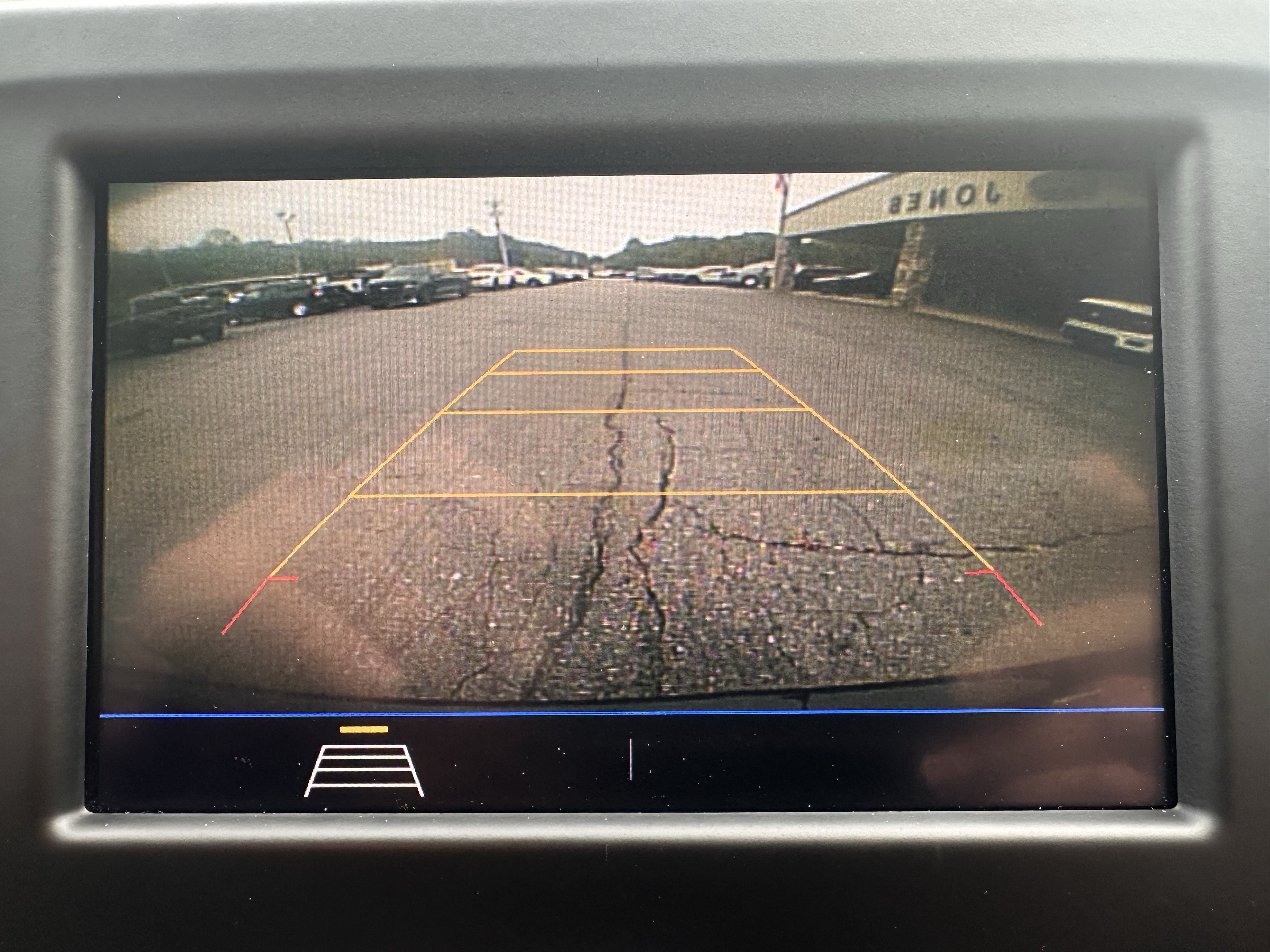 Used 2020 Chevrolet Equinox LT FWD image 24