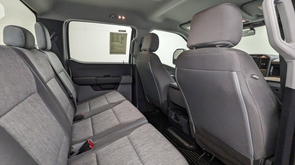 Certified 2023 Ford F250 XL w/ XL Chrome Package image 35