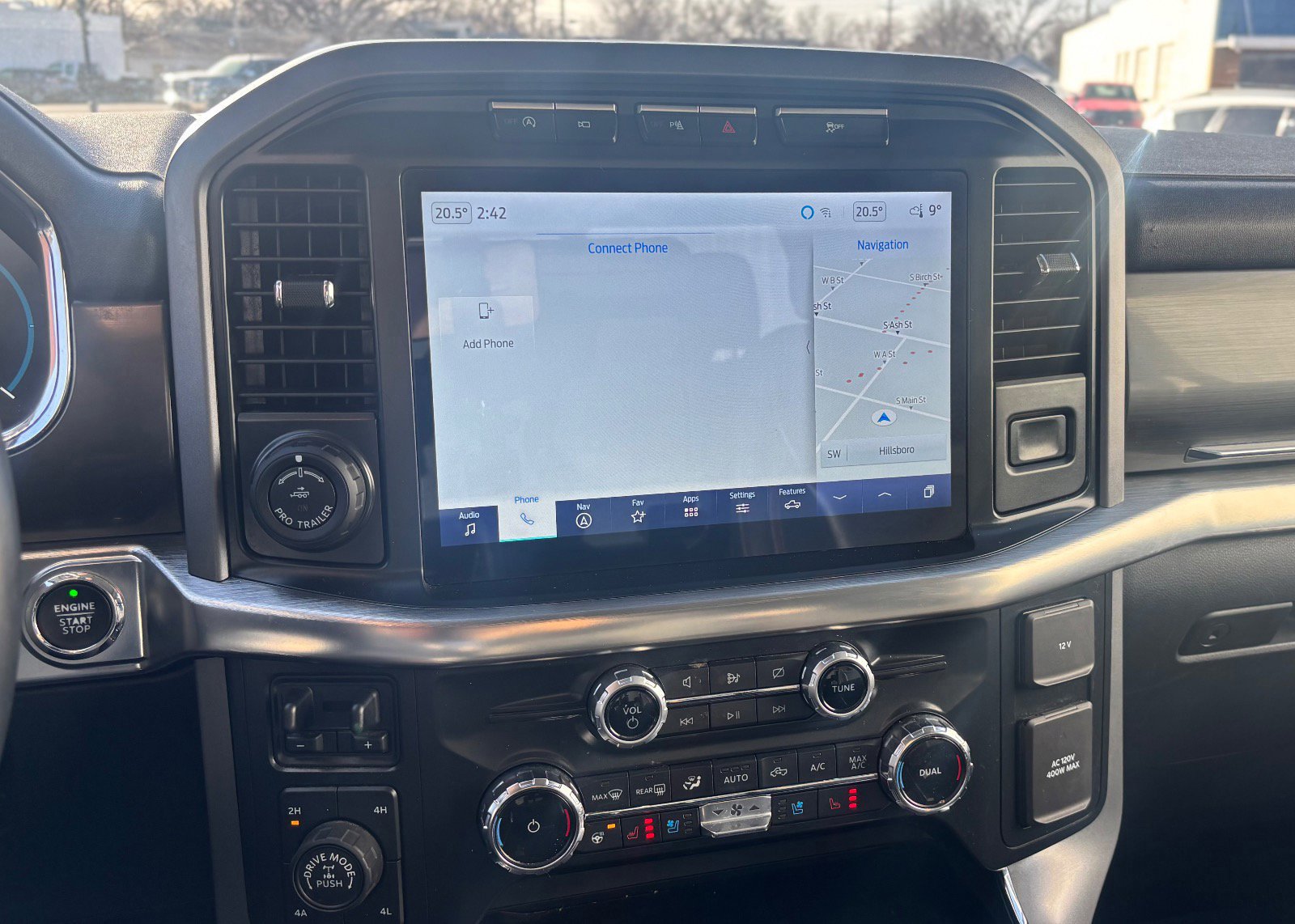 Certified 2022 Ford F150 Lariat w/ Equipment Group 502A High image 40