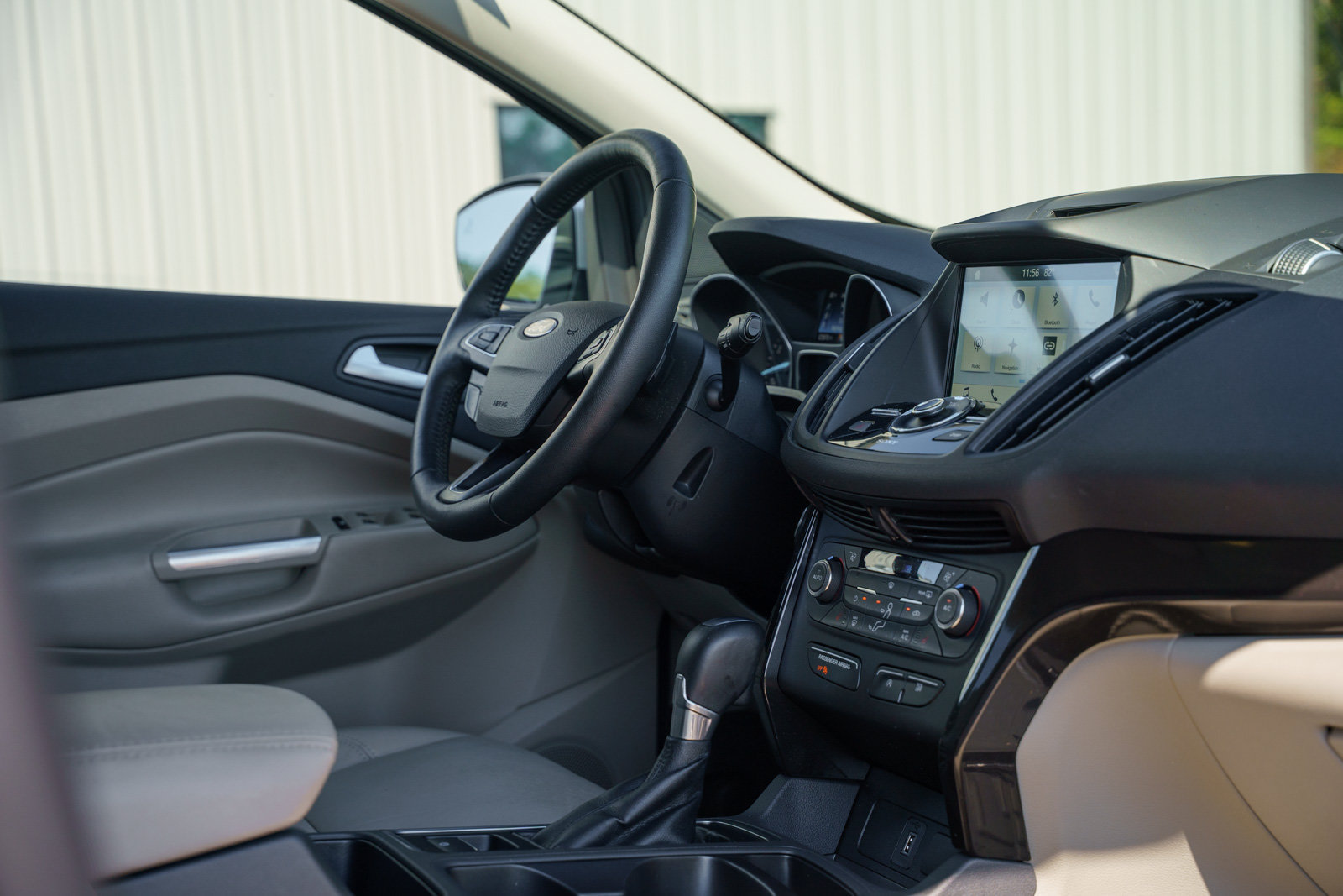 Certified 2017 Ford Escape Titanium FWD image 12