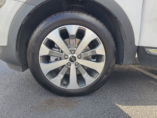 Used 2022 Kia Telluride EX w/ EX Premium Package FWD image 40