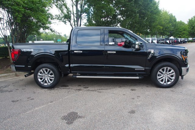 Certified 2024 Ford F150 XLT w/ Equipment Group 302A MID AWD/4WD image 9