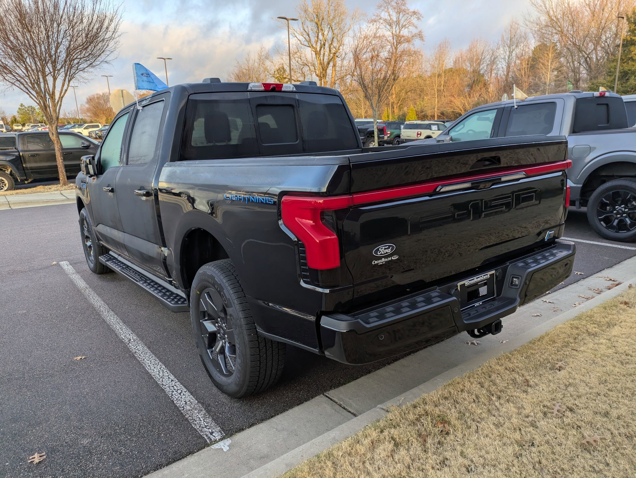 Certified 2025 Ford F150 Lightning Lariat image 4