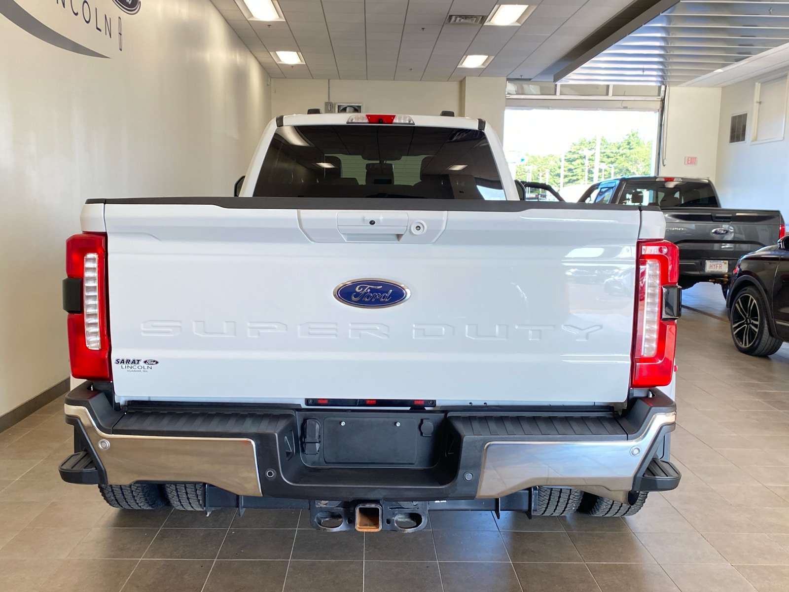 Certified 2025 Ford F350 Lariat AWD/4WD image 6