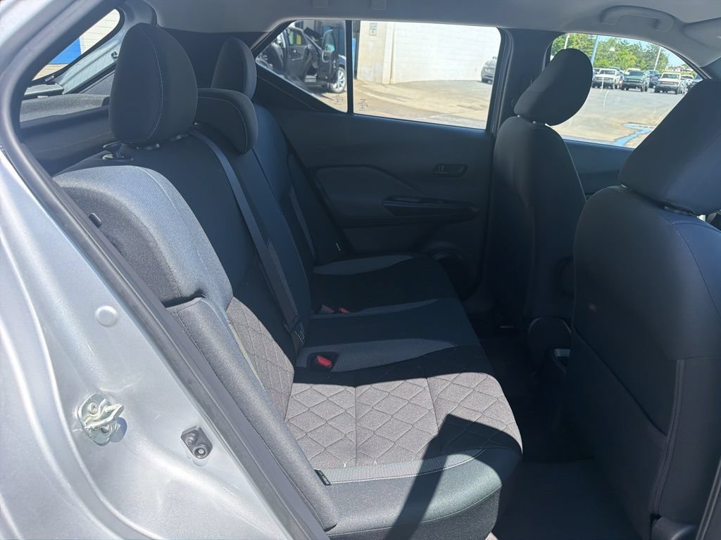 Used 2020 Nissan Kicks S FWD image 43