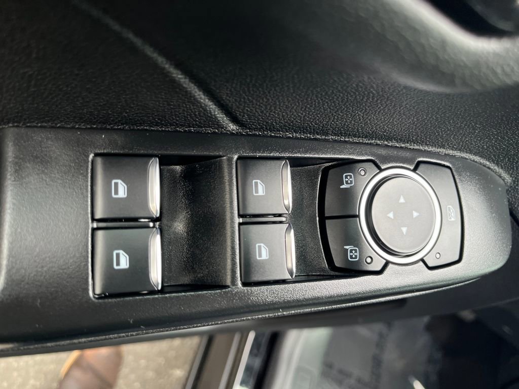 Certified 2025 Ford Escape ST-Line image 18