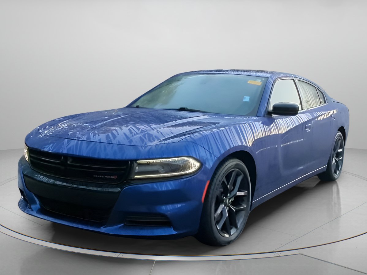 Used 2021 Dodge Charger SXT w/ Blacktop Package RWD image 11