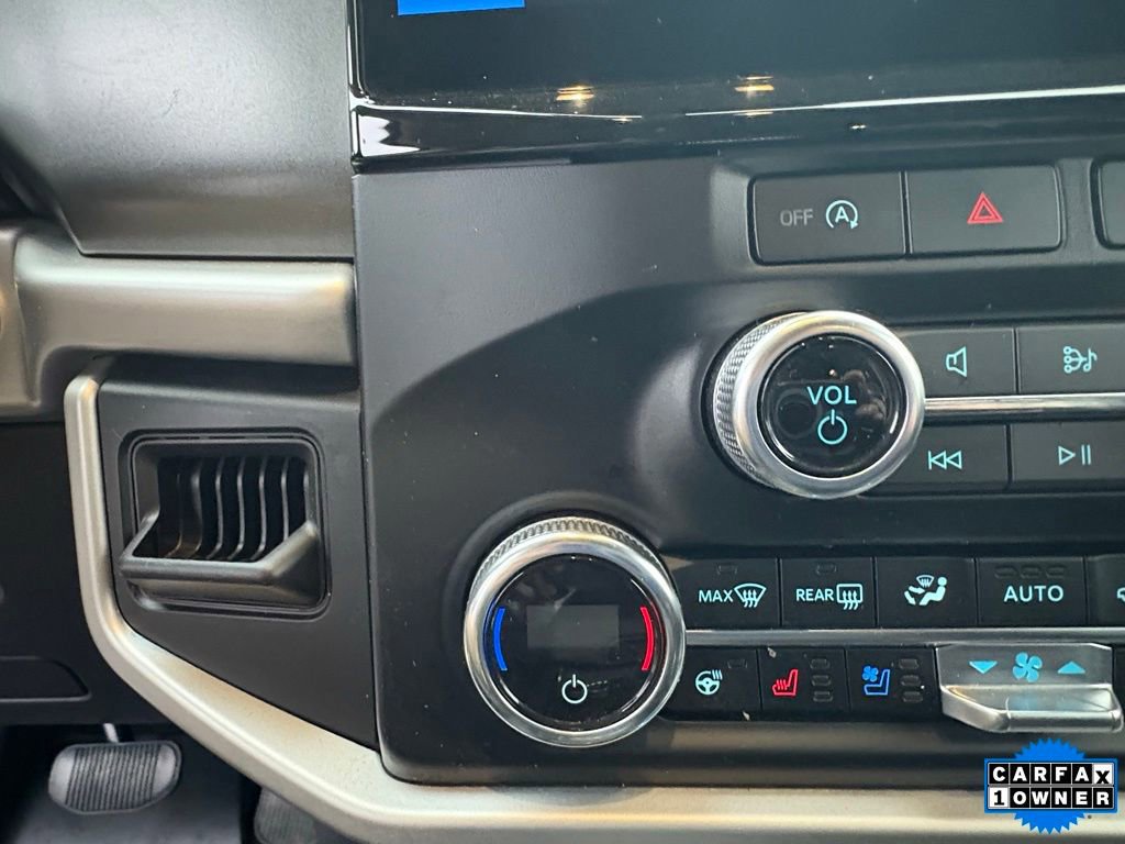 Certified 2024 Ford Expedition XLT image 17