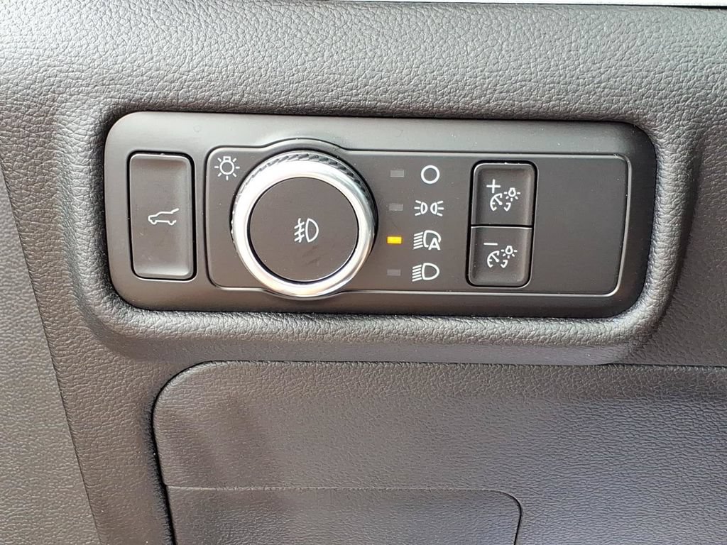 Certified 2023 Ford Explorer XLT w/ Equipment Group 202A AWD/4WD image 16