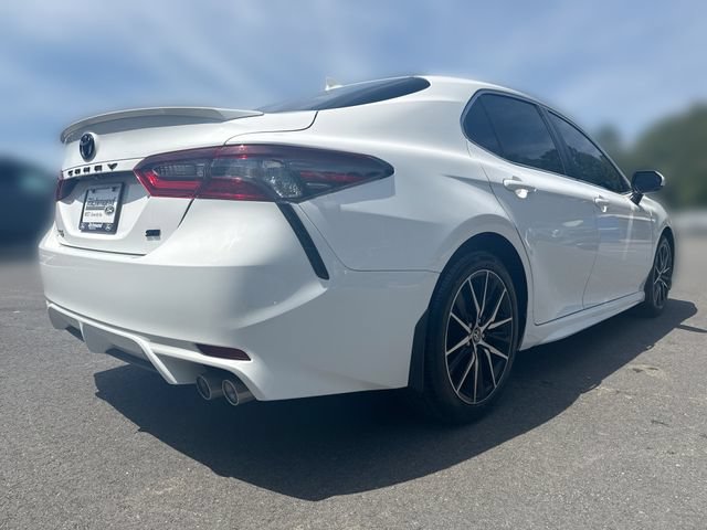 Used 2023 Toyota Camry SE w/ Cold Weather Package FWD image 8