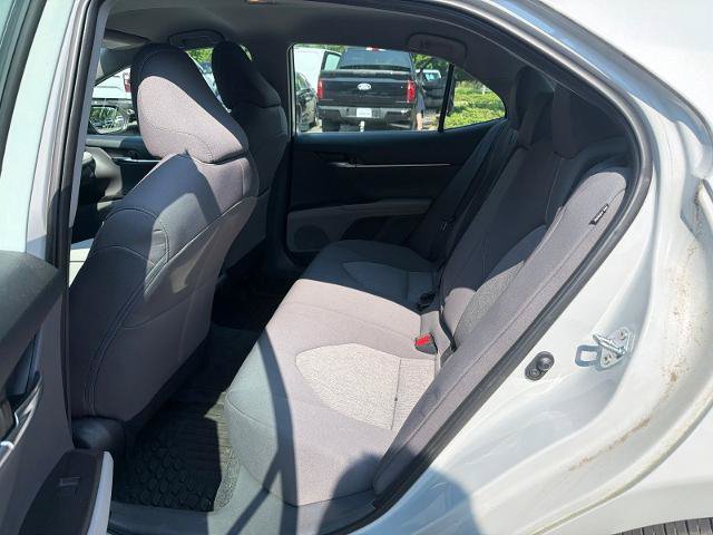Used 2022 Toyota Camry LE FWD image 6