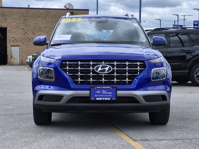 Used 2025 Hyundai Venue SEL FWD image 8