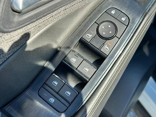 Used 2023 Nissan Rogue SV FWD image 16