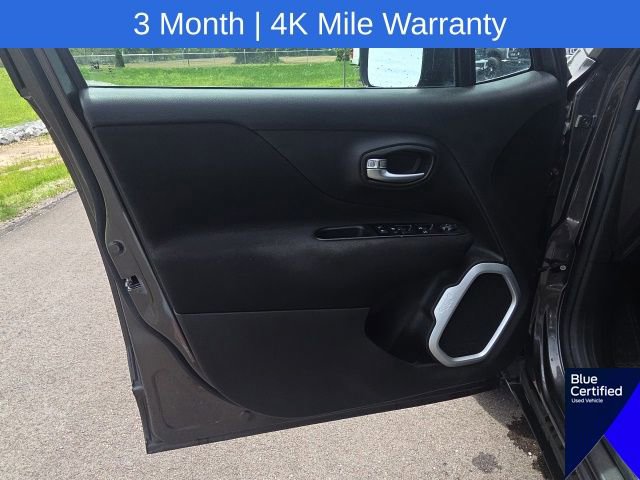Used 2021 Jeep Renegade Latitude w/ Convenience Group AWD/4WD image 22