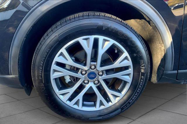 Certified 2022 Ford Escape SEL image 10