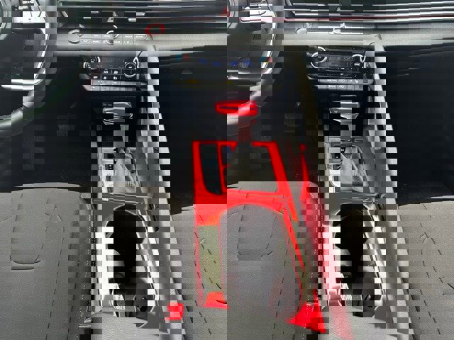 Used 2024 Hyundai Elantra SEL w/ Convenience Package image 26