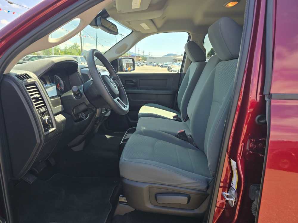 Used 2018 RAM 1500 Express AWD/4WD image 10