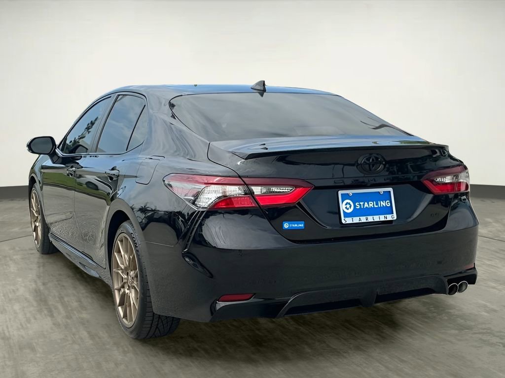 Used 2024 Toyota Camry SE w/ Convenience Package FWD image 5