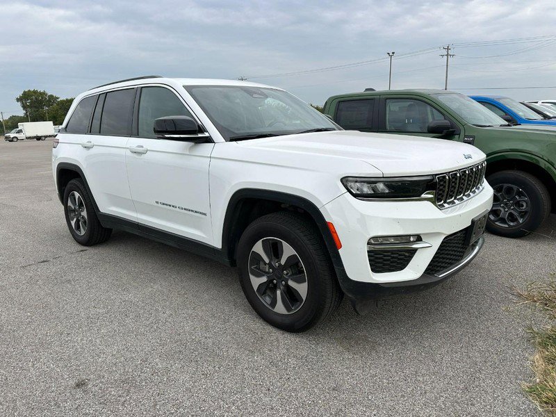 Used 2024 Jeep Grand Cherokee Limited 4xe image 2