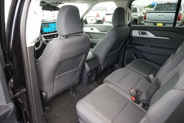 Certified 2025 Ford Explorer Active RWD image 11