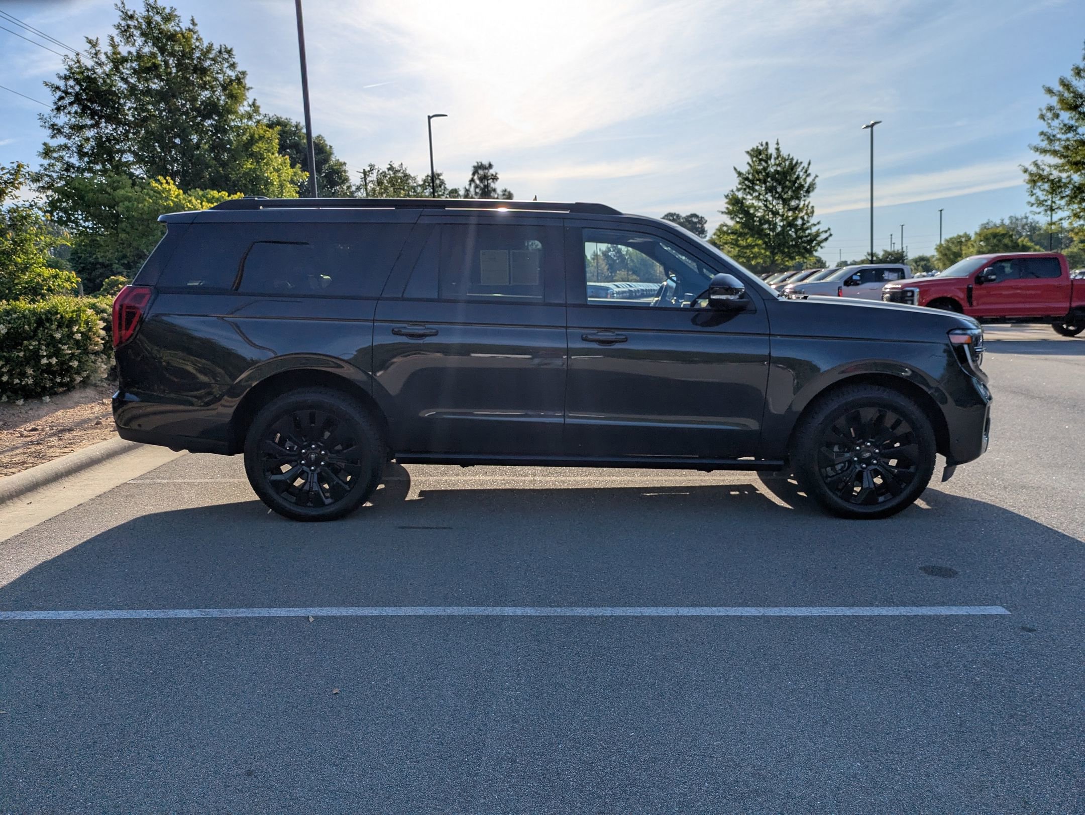 Certified 2025 Ford Expedition Max Platinum w/ Stealth Appearance Package AWD/4WD image 3
