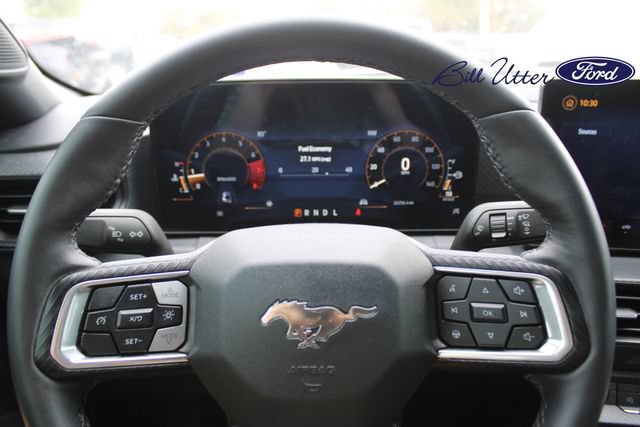 Certified 2025 Ford Mustang Coupe RWD image 21