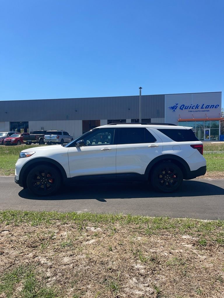 Certified 2023 Ford Explorer ST w/ Equipment Group 401A AWD/4WD image 2