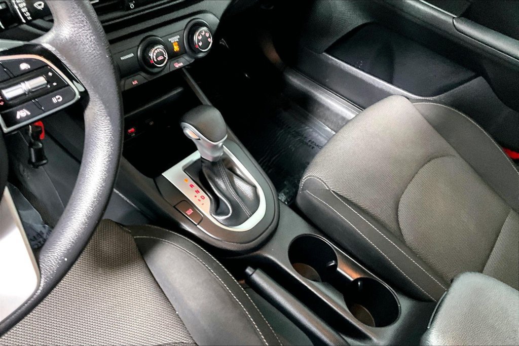Used 2024 Kia Forte LXS FWD image 17