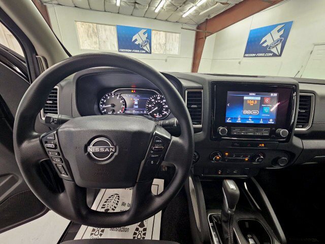 Used 2024 Nissan Frontier SV w/ Technology Package AWD/4WD image 18