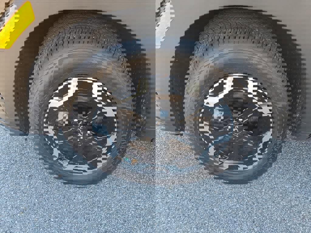 Used 2025 Hyundai Santa Fe SE image 6