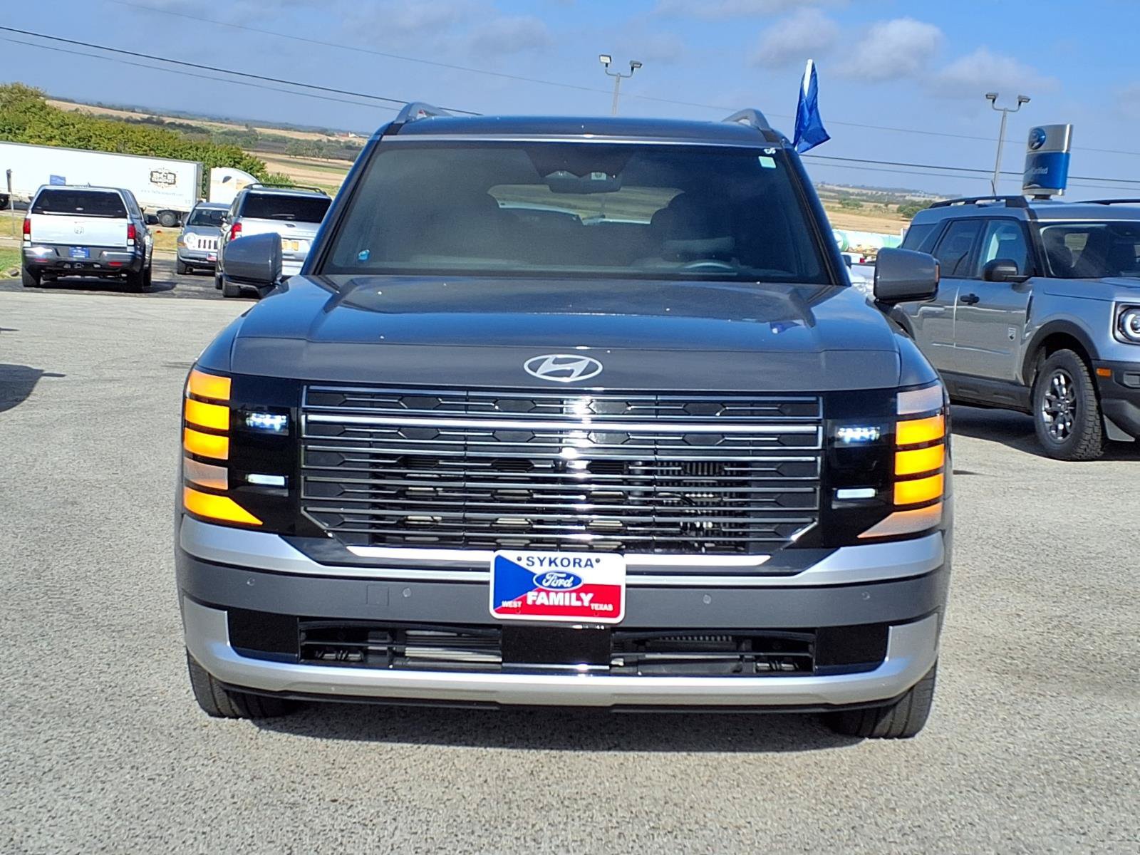 Used 2026 Hyundai Palisade Calligraphy AWD/4WD image 2