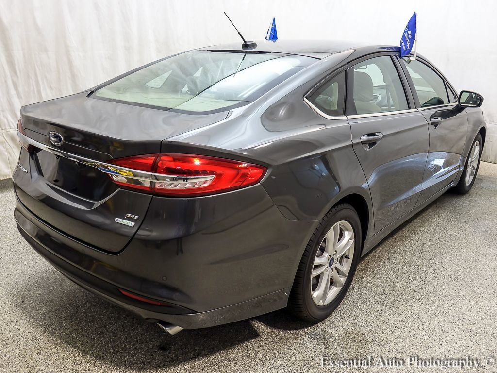 Certified 2018 Ford Fusion SE w/ Fusion SE Technology Package FWD image 10