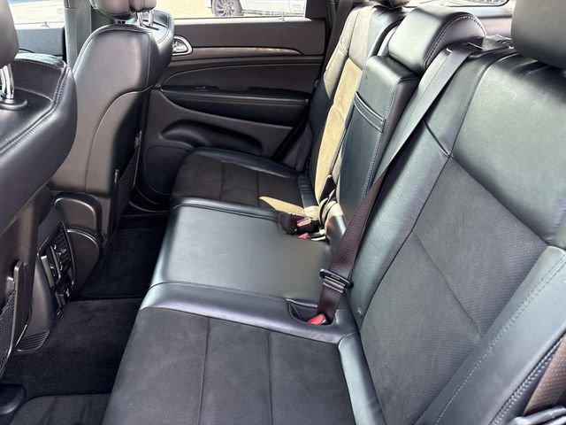 Used 2019 Jeep Grand Cherokee Altitude AWD/4WD image 17
