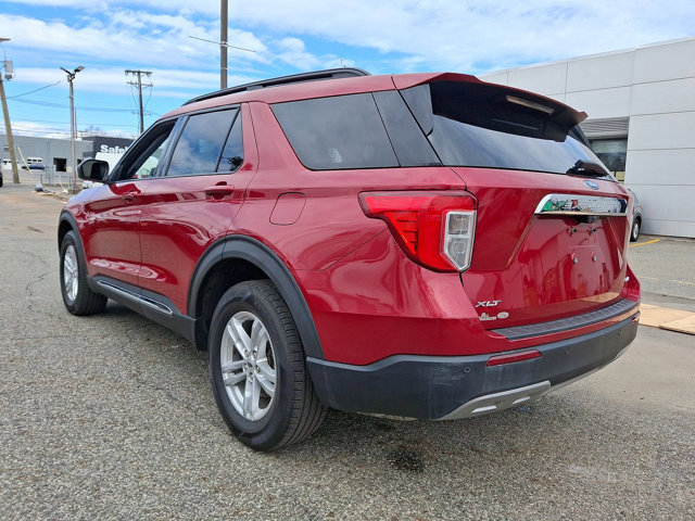 Certified 2022 Ford Explorer XLT w/ Equipment Group 202A image 22