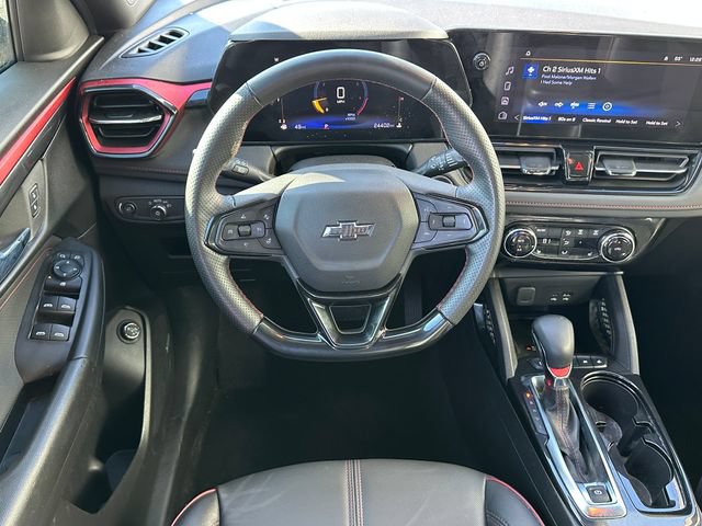 Used 2025 Chevrolet TrailBlazer RS w/ Convenience Package FWD image 14