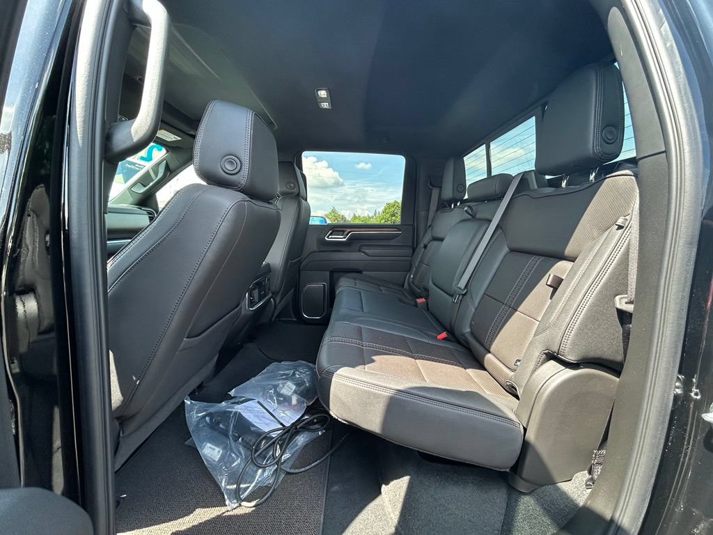 Used 2025 Chevrolet Silverado 2500 High Country w/ High Country Premium Package AWD/4WD image 29