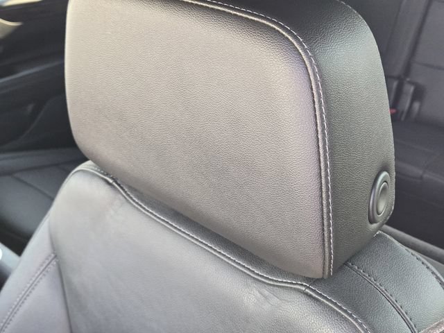 Used 2023 Chevrolet Tahoe Z71 w/ Luxury Package AWD/4WD image 14