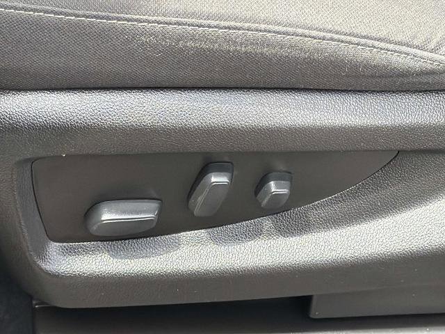 Used 2019 Chevrolet Silverado 1500 LT w/ All Star Edition image 19