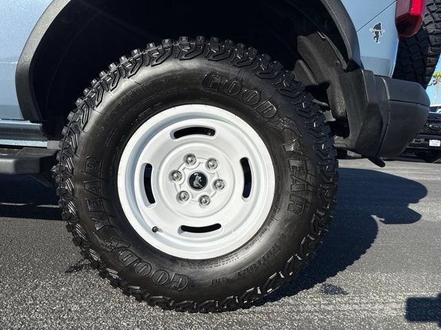Certified 2024 Ford Bronco Heritage Edition AWD/4WD image 9