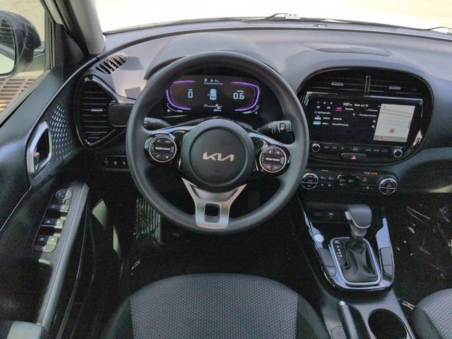 Used 2025 Kia Soul S FWD image 16
