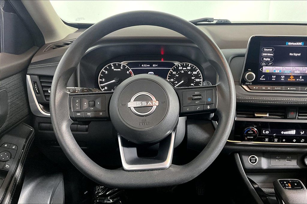 Used 2023 Nissan Rogue SV AWD/4WD image 5