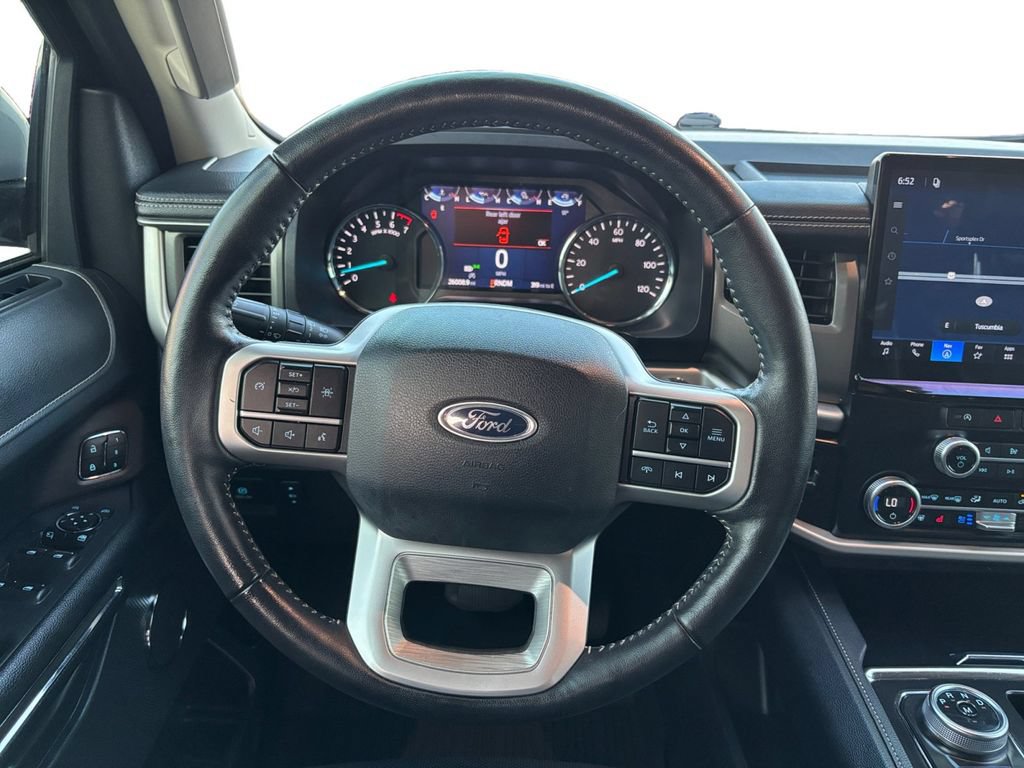 Certified 2024 Ford Expedition XLT RWD image 18