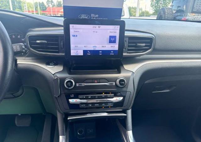 Certified 2020 Ford Explorer XLT w/ Equipment Group 202A RWD image 21