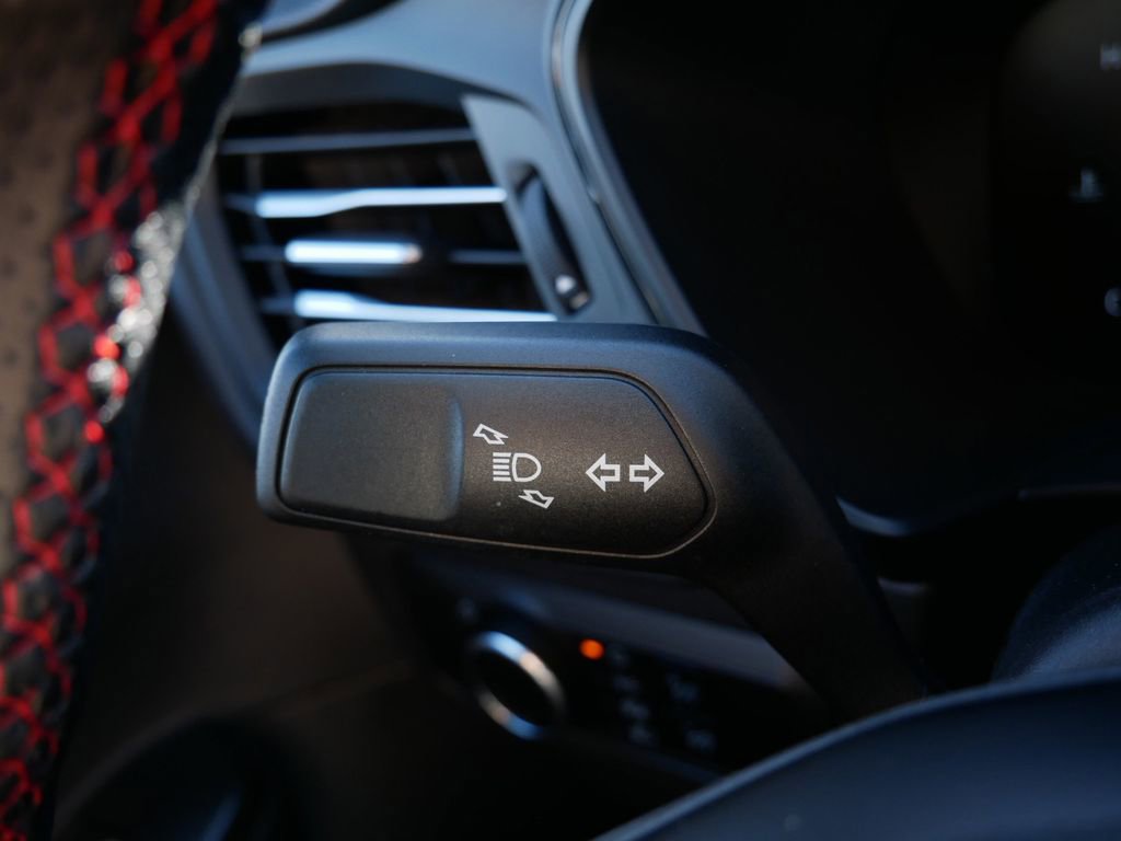 Certified 2025 Ford Escape ST-Line image 27