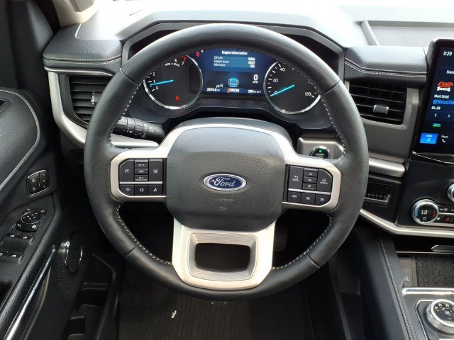 Certified 2024 Ford Expedition XLT AWD/4WD image 16