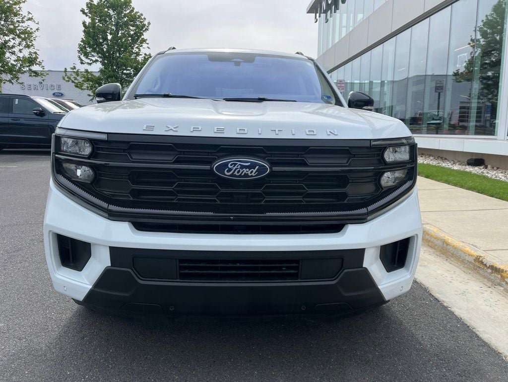 Certified 2025 Ford Expedition Max Active AWD/4WD image 2