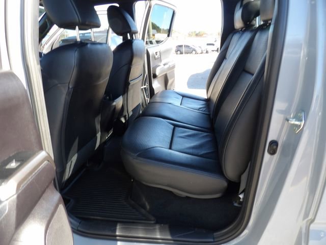 Used 2020 Toyota Tacoma Limited image 33