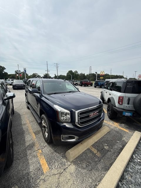 Used 2020 GMC Yukon XL SLT w/ Open Road Package AWD/4WD image 2